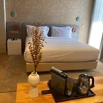 Hotel Upon -