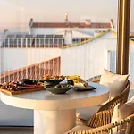 Hotel Upon -