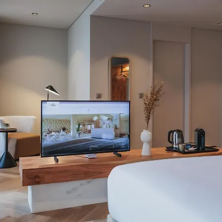 Upon - Hotel 4*