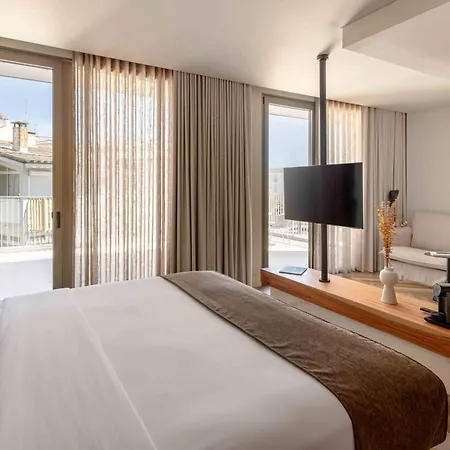 Hotel Upon -