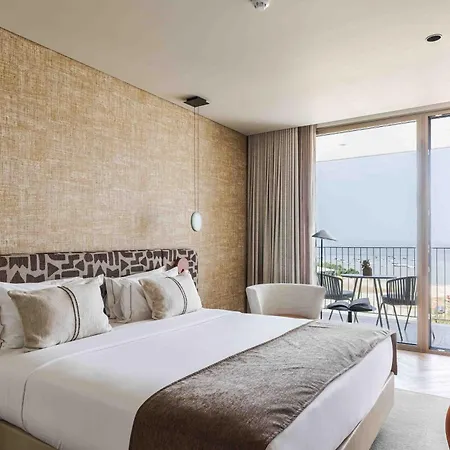 Upon - Hotel